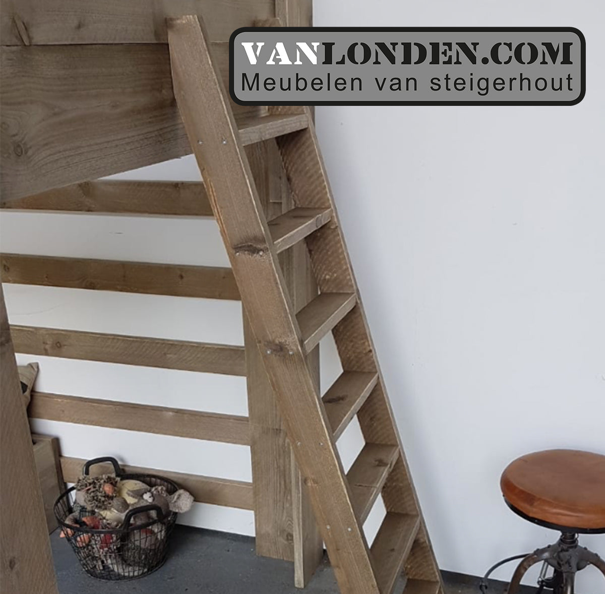 Steigerhouten bed bank combinatie Mikki