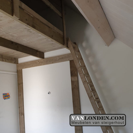 Steigerhouten slaap vide Wibe