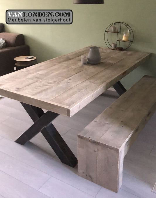 Steigerhouten eettafel stalen x-poot Evert