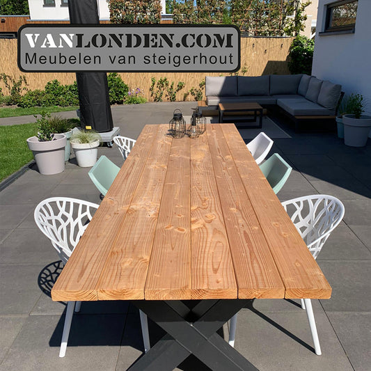 Tuintafel van Douglas balken Kim