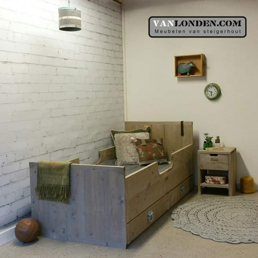Steigerhouten kinderbed met lades Chira