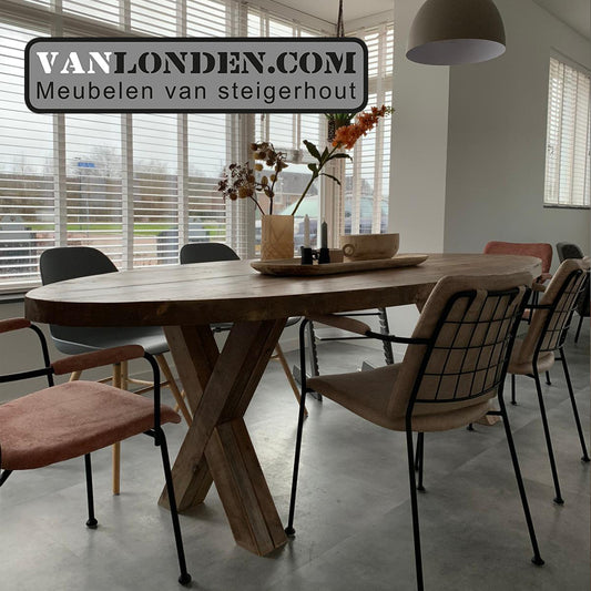 Ovale tafel van balken Pelle