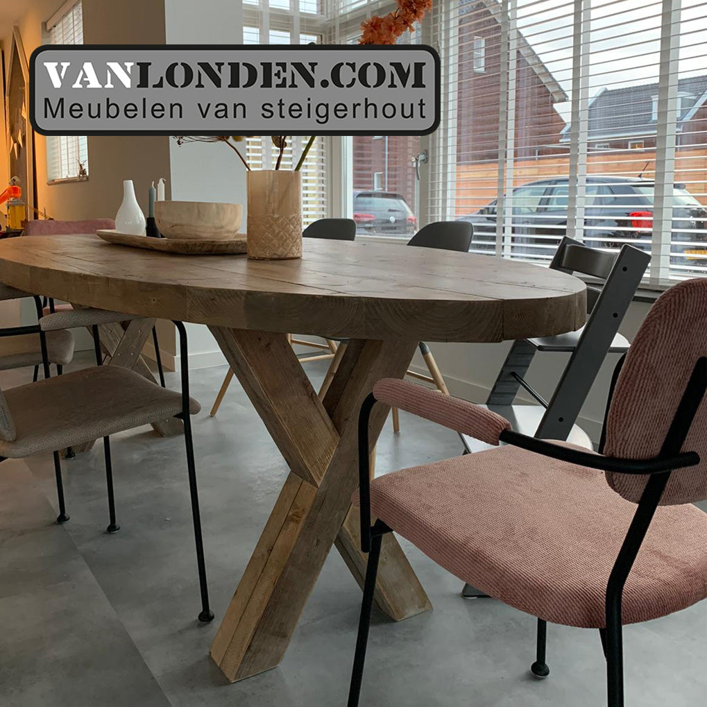 Ovale tafel van balken Pelle