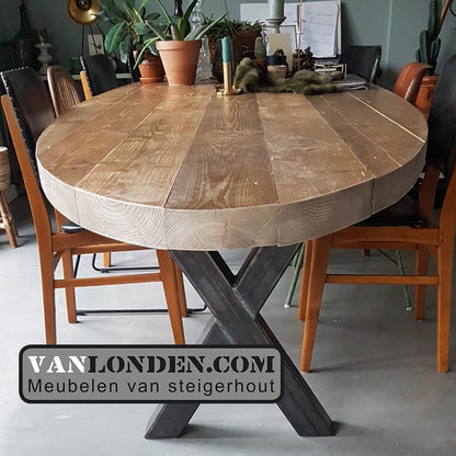 Ovale tafel van balken Pelle