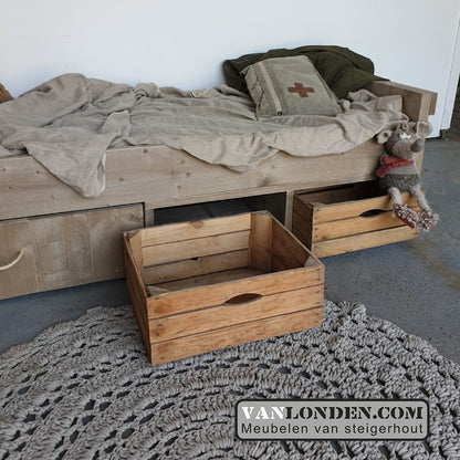 Steigerhouten bed met lades en kistjes Ole