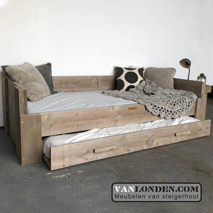 Steigerhouten bed met logeerlade Yvette
