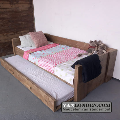 Steigerhouten bed met logeerlade Yvette
