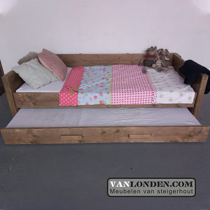 Steigerhouten bed met logeerlade Yvette
