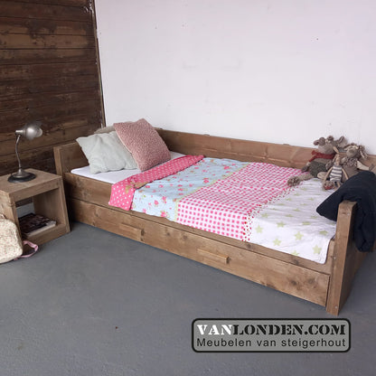 Steigerhouten bed met logeerlade Yvette