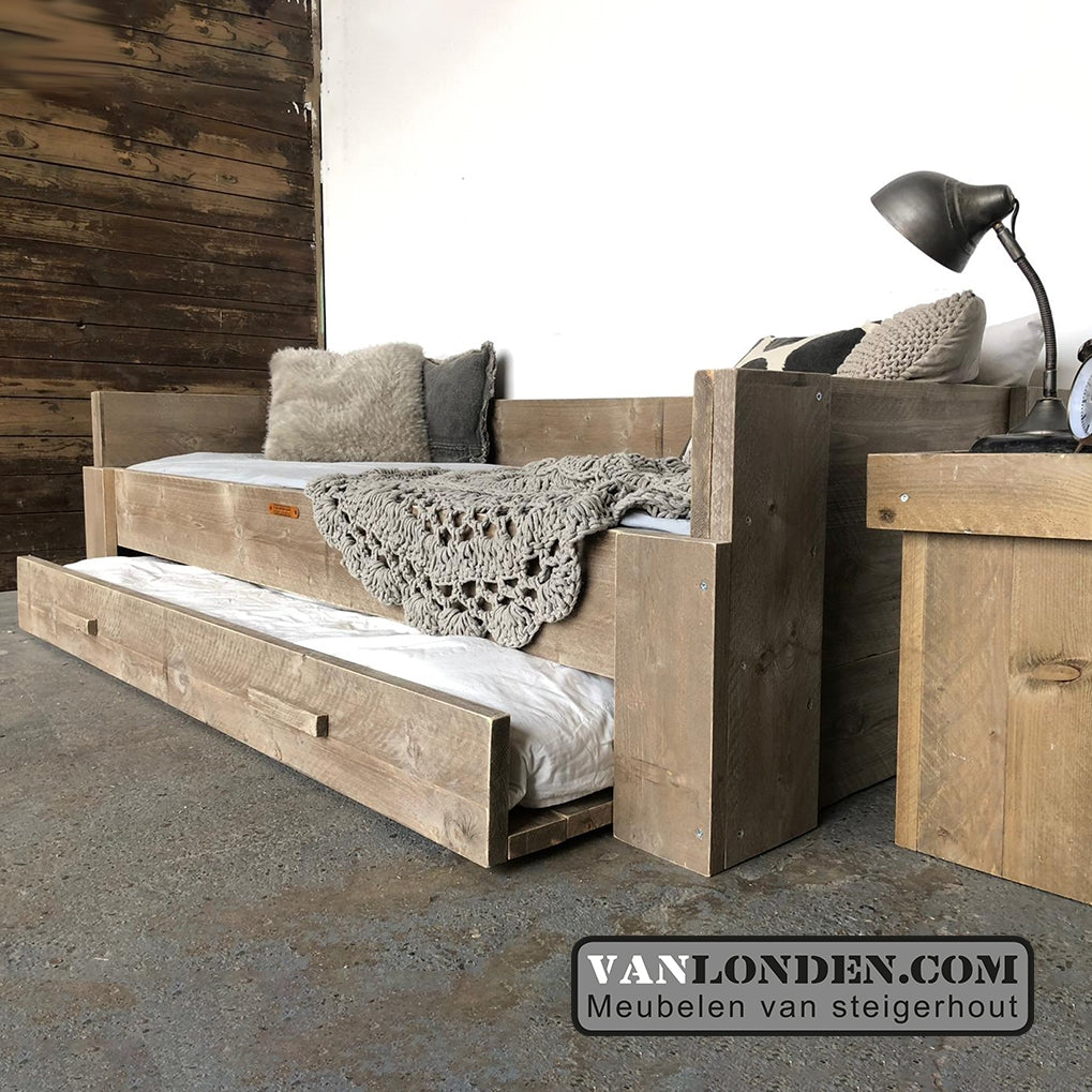 Steigerhouten bed met logeerlade Yvette