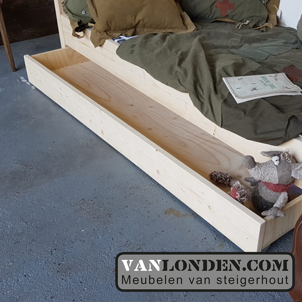 Steigerhouten bed muis