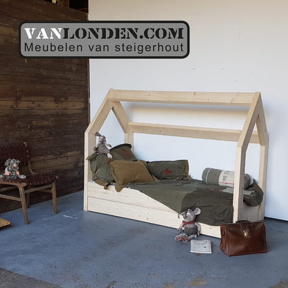 Steigerhouten bed muis
