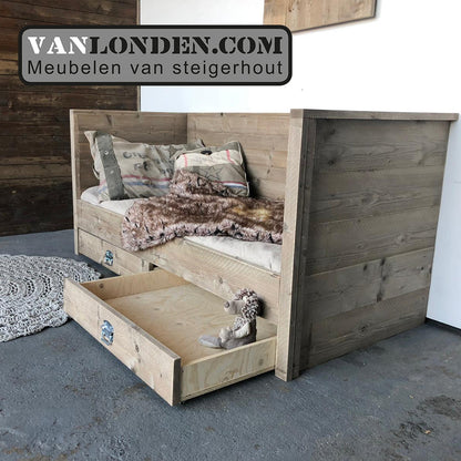Steigerhouten bedbank Milo