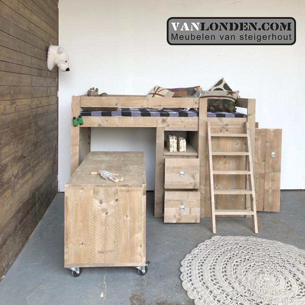 Steigerhouten halfhoogslaper met bureau Patricia
