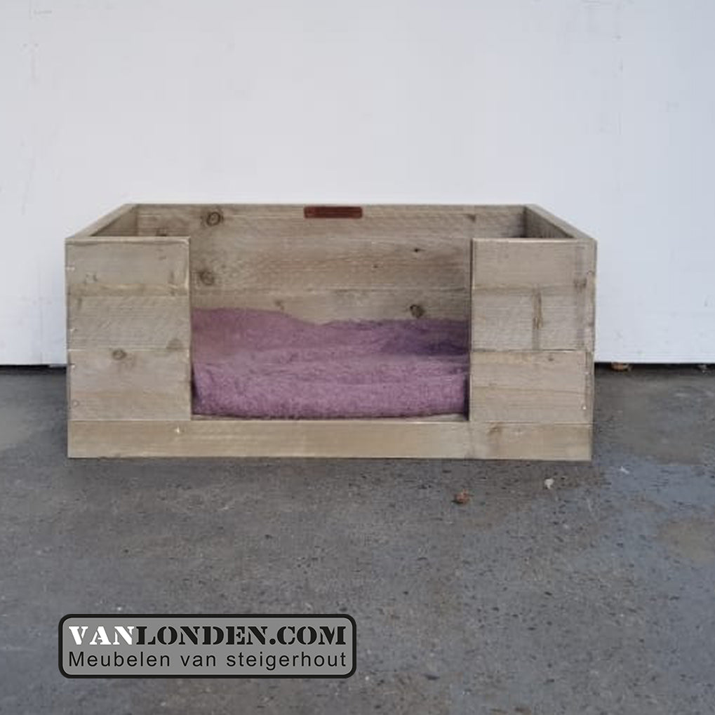 Steigerhouten hondenmand Frenkie