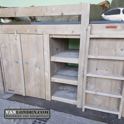 Steigerhouten hoogslaper Bram