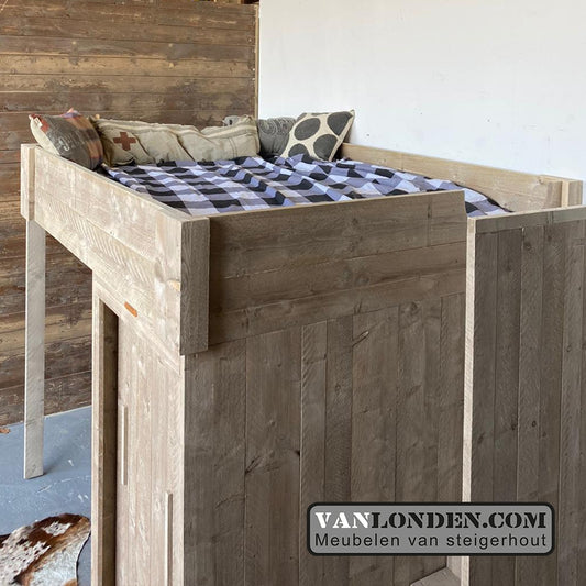 Steigerhouten hoogslaper Cecile
