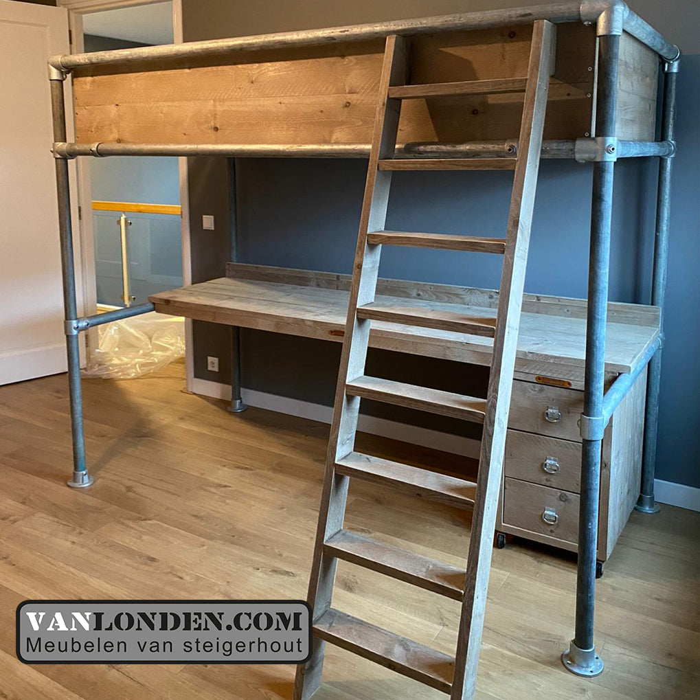 Steigerhouten hoogslaper met bureau Noah