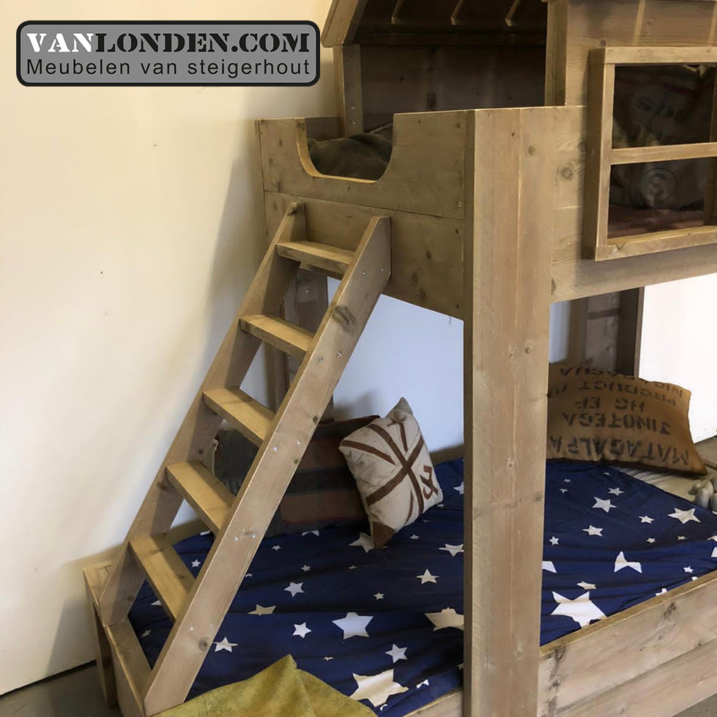 Steigerhouten huisjesbed Babette