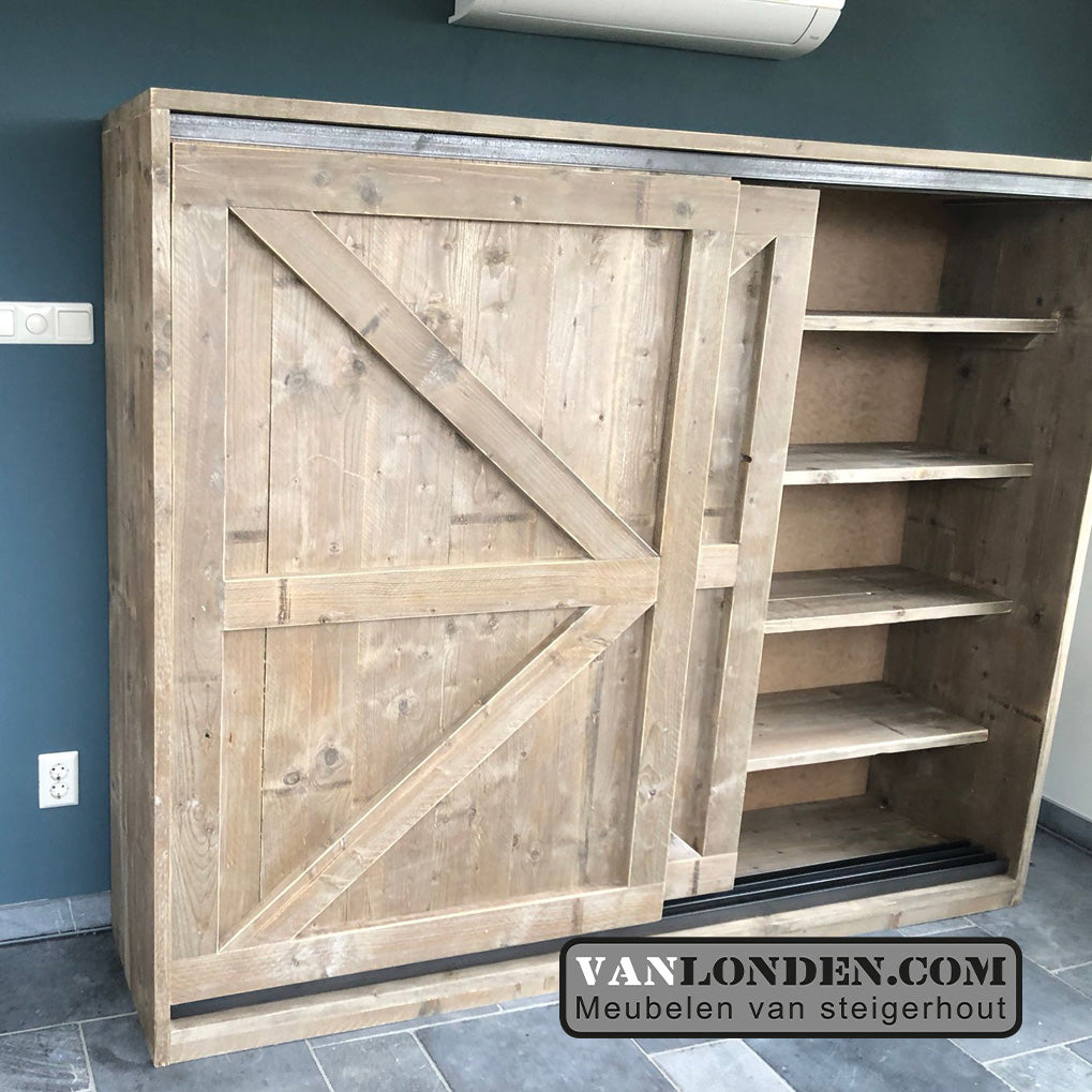 Steigerhouten kast met schuifdeuren Tally