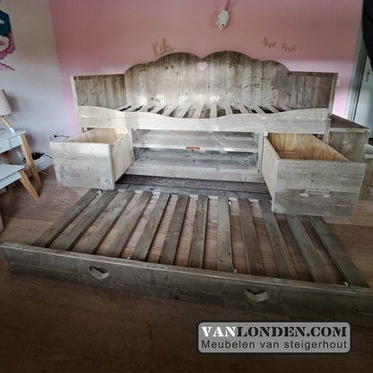 Steigerhouten kinderbed met logeerlade Leentje