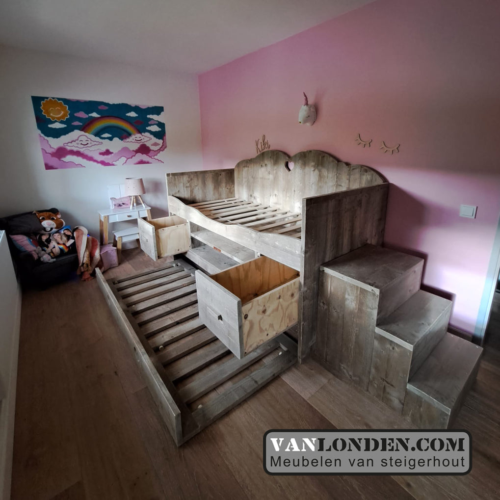 Steigerhouten kinderbed met logeerlade Leentje