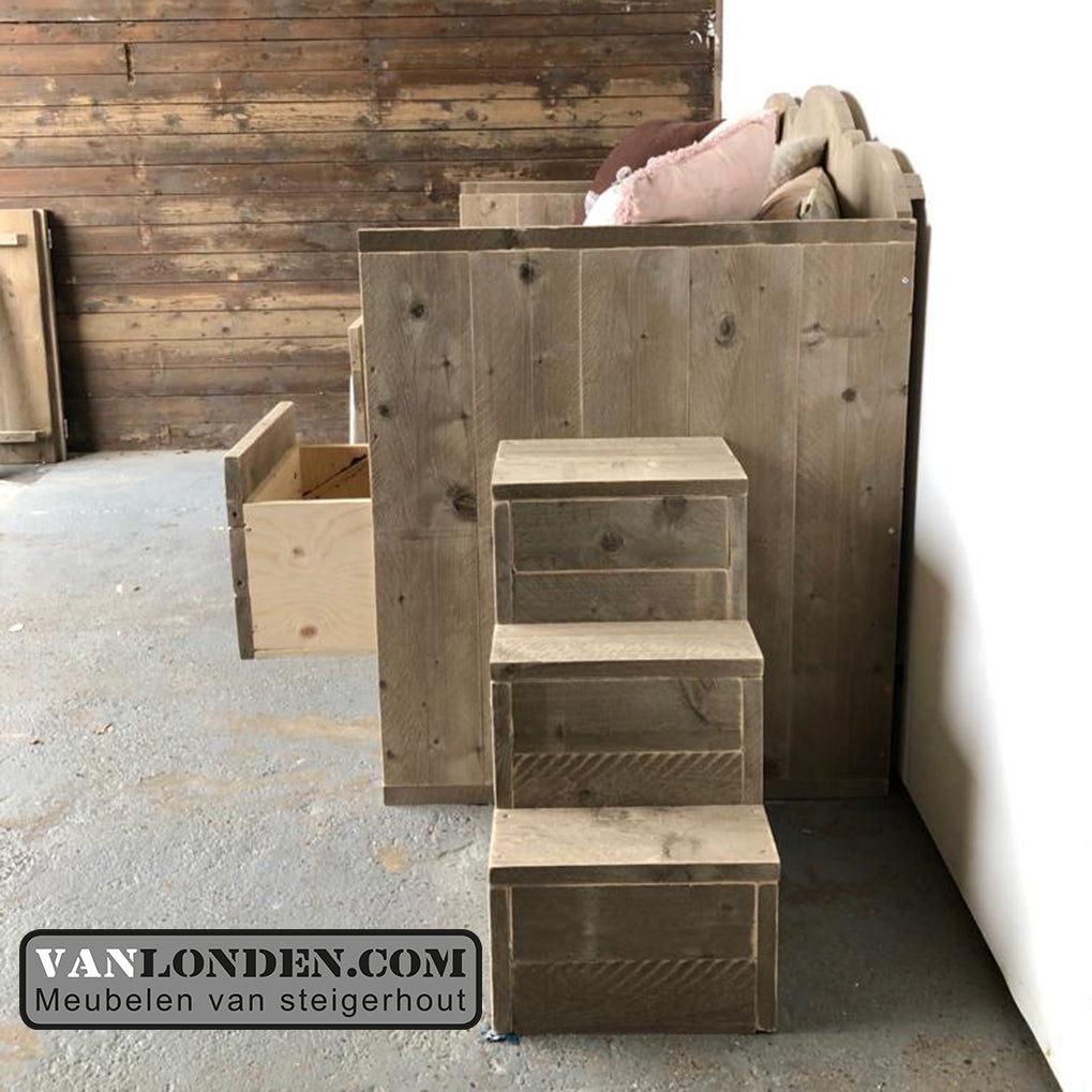 Steigerhouten kinderbed met logeerlade Leentje