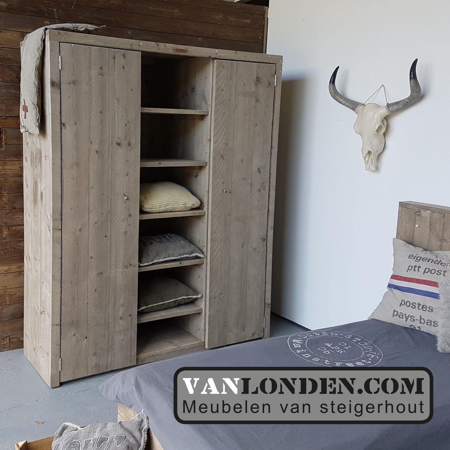Steigerhouten kledingkast Margot