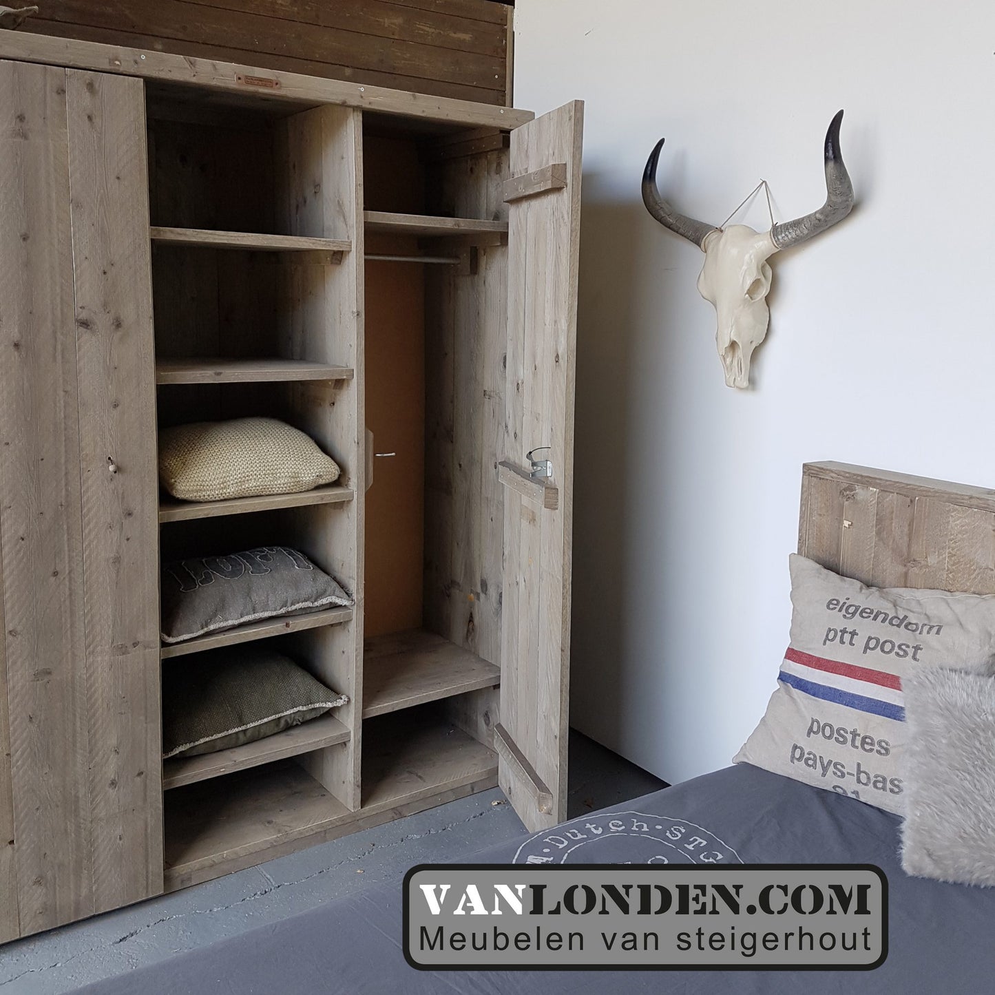 Steigerhouten kledingkast Margot