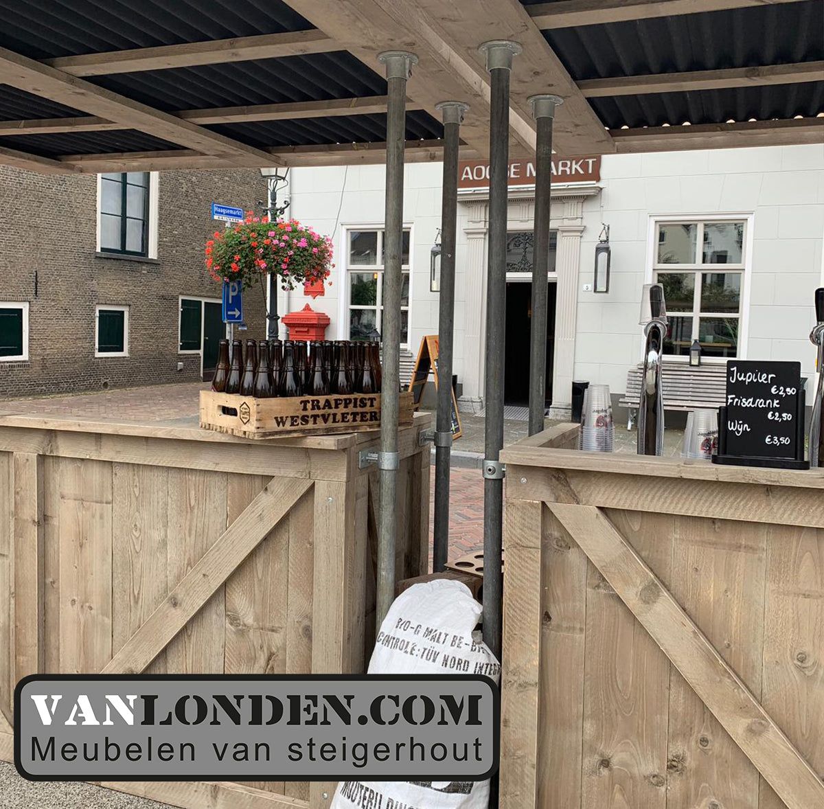 Steigerhouten ombouw flexibele bar met dak (optie)