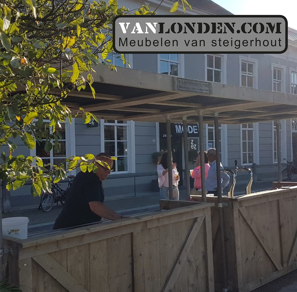 Steigerhouten ombouw flexibele bar met dak (optie)
