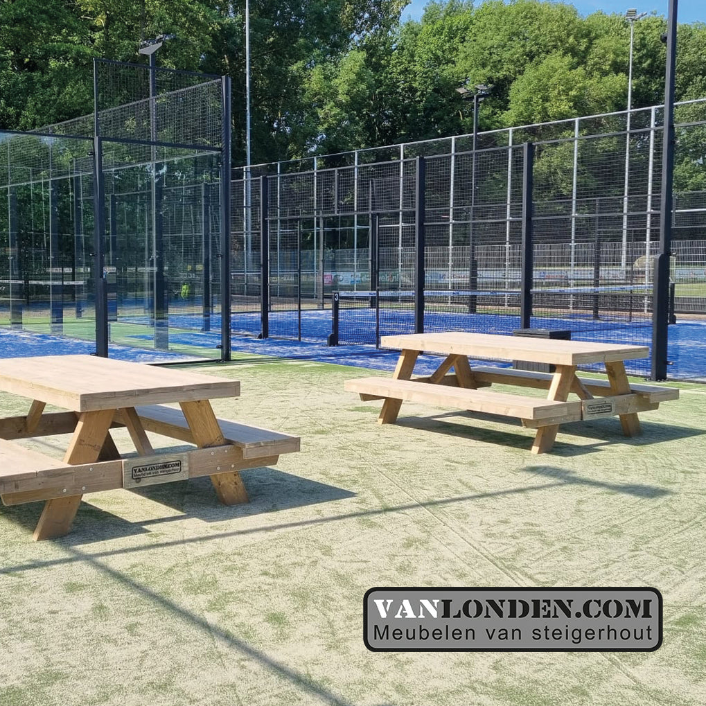 Steigerhouten picknicktafel Padel banen