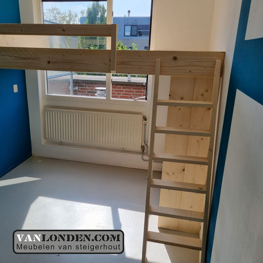 Steigerhouten slaap vide Daily