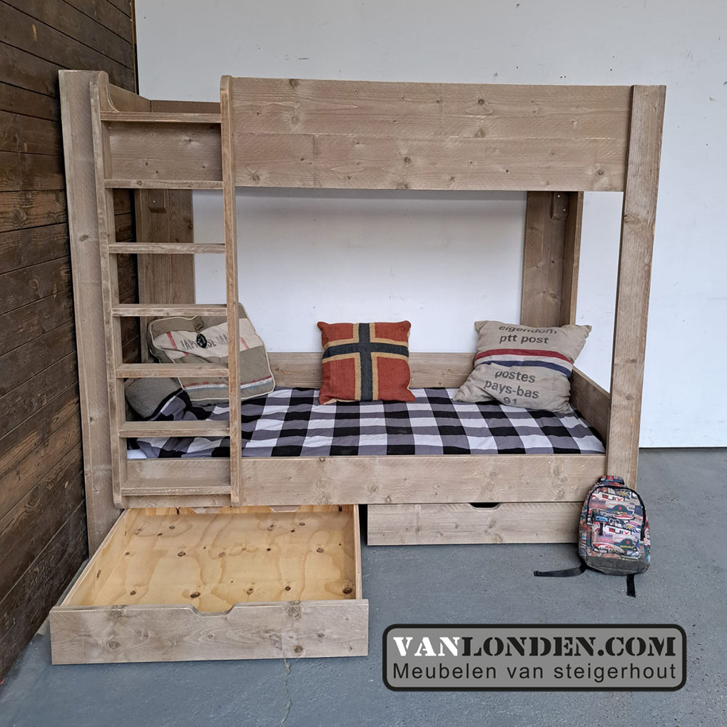 Steigerhouten stapelbed Adrie