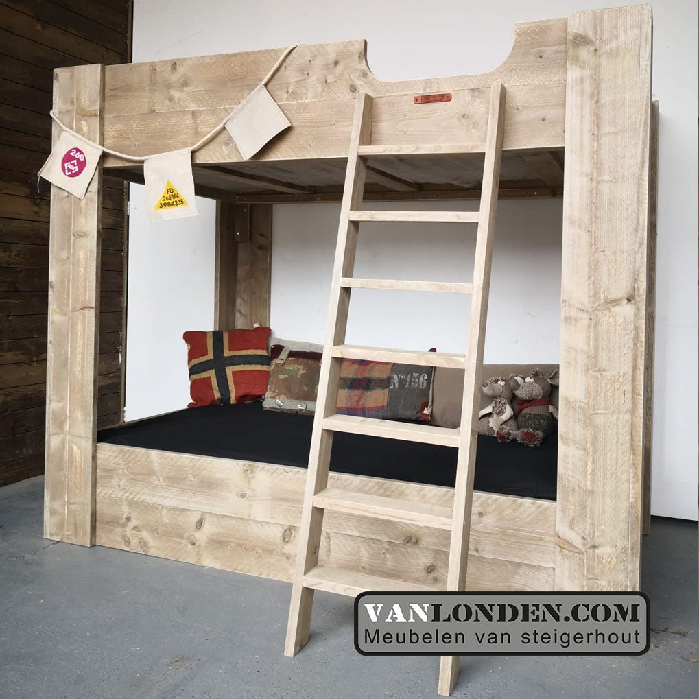 Steigerhouten stapelbed Dorus