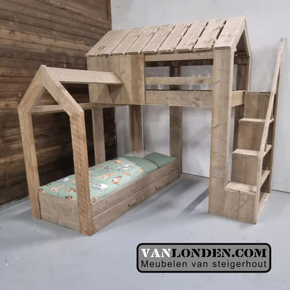 Steigerhouten hoogslaper Akim