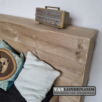 Steigerhouten zwevend tweepersoonsbed met hoofdbord Jannes