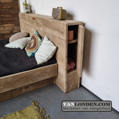 Steigerhouten zwevend tweepersoonsbed met hoofdbord Jannes