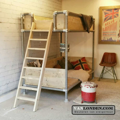 Steigerhouten buisbed Donna met-relaxplateau