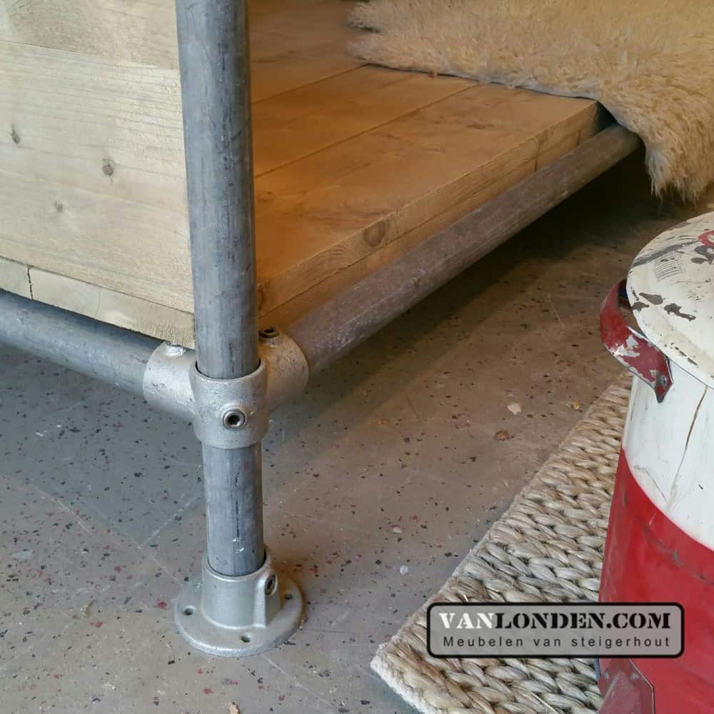 Steigerhouten buisbed Donna met-relaxplateau
