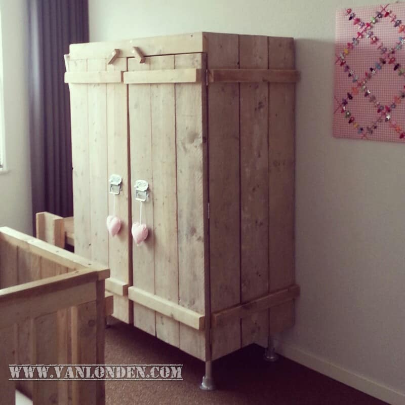 Steigerhouten kledingkast Kiki