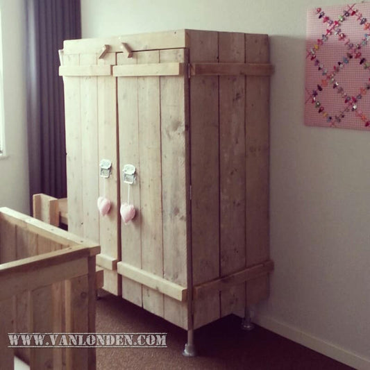 Steigerhouten kledingkast Kiki