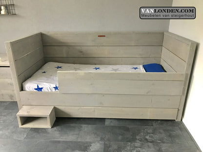 Steigerhouten bedbank Anniek