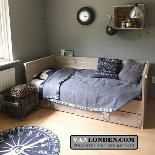 Steigerhouten bedbank Michiel