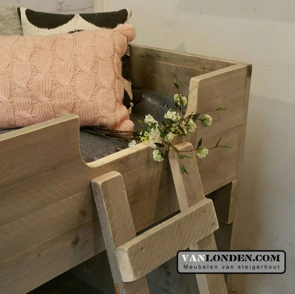Steigerhouten halfhoogslaper Heleen
