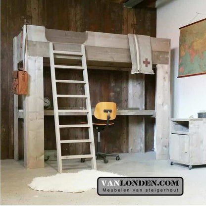 Steigerhouten hoogslaper met bureau Quinn