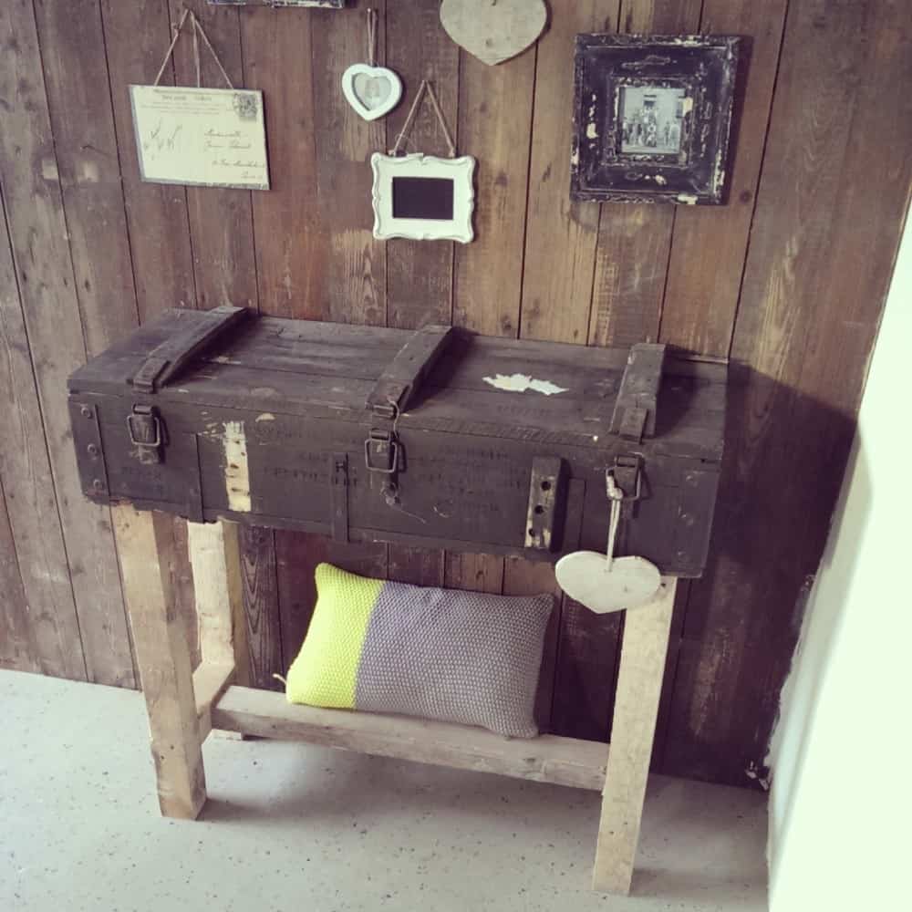 Kist sidetable Lars