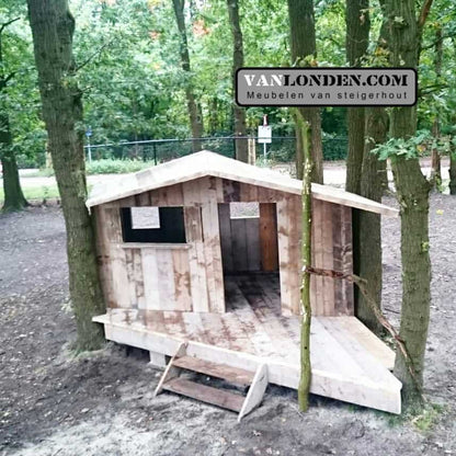 Steigerhouten speelhuis Giel