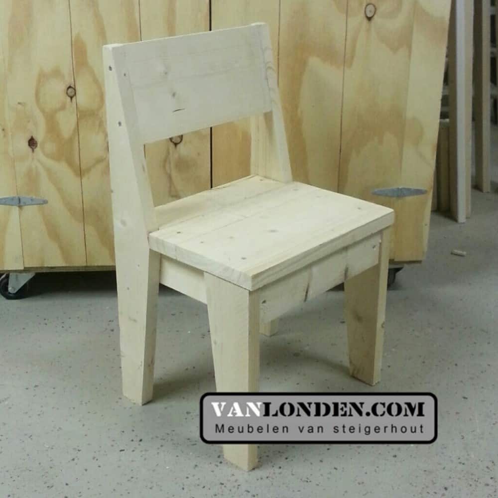 Steigerhouten stoel Lotte