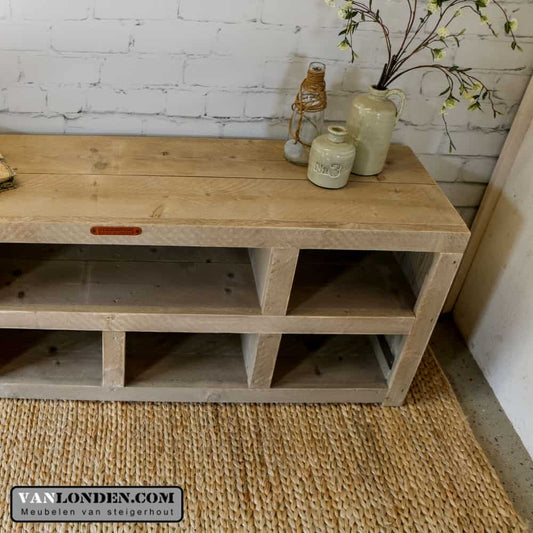 Steigerhouten tv-meubel met vakken Jasmijn
